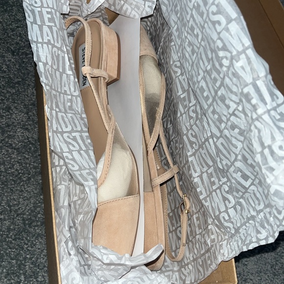 Steve Madden Belinda Mesh Tan Suede flats NWB - Picture 3 of 3